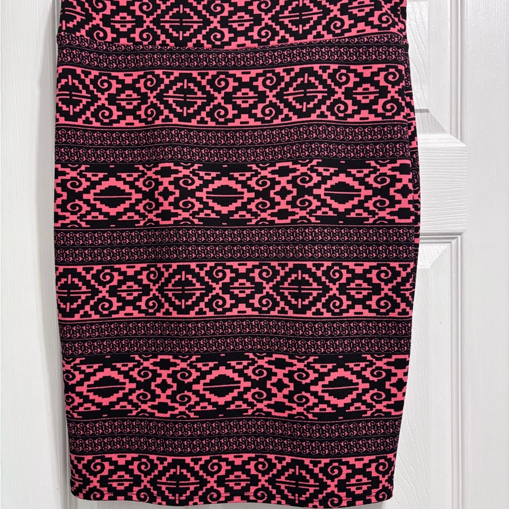 Lularoe Women's Pink and Black Patterned Pencil Skirt